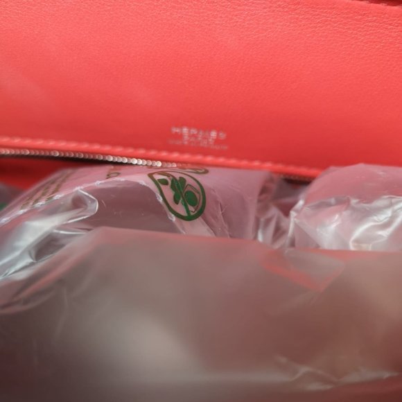 Rouge Pivoine 24 - Picture 3 of 7